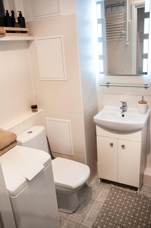 Apartament "Klimatycznie" - Przytulny, 4-Osobowy, Jelenia Gora, Cieplice Luaran gambar
